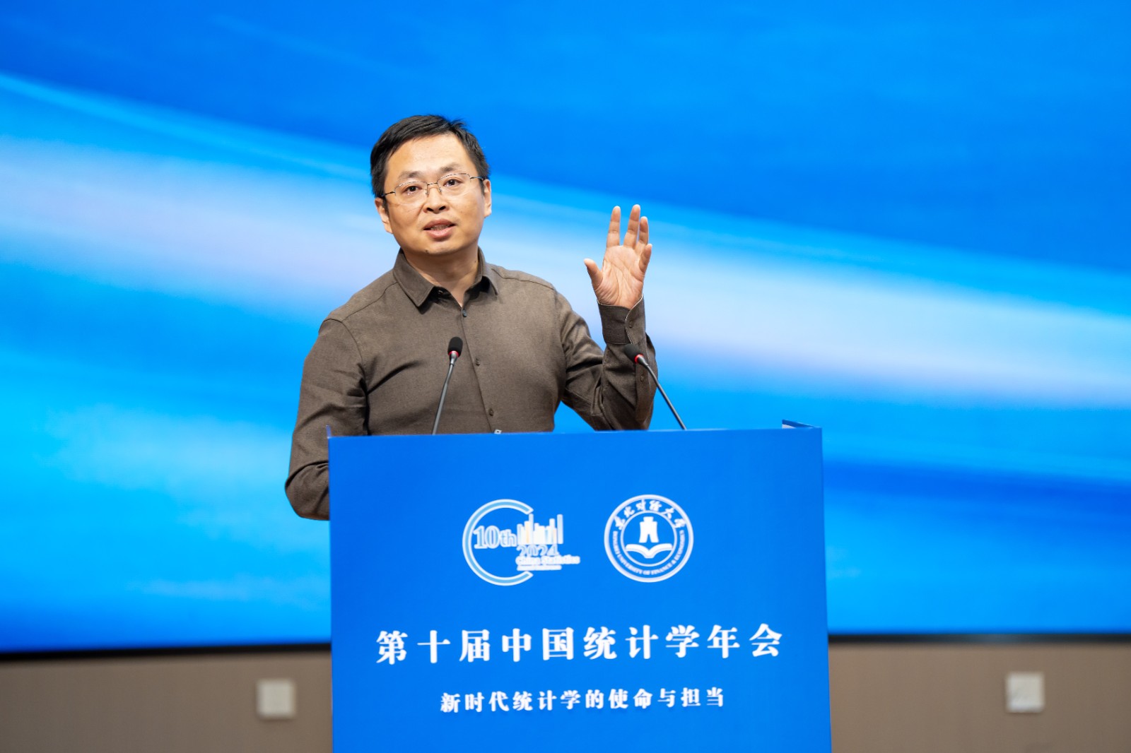 1729589475725257.jpg 1729589475725257.jpg